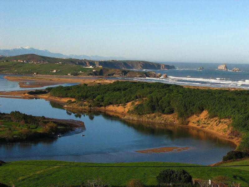 Hosteria Los Sauces Maoño Kültér fotó